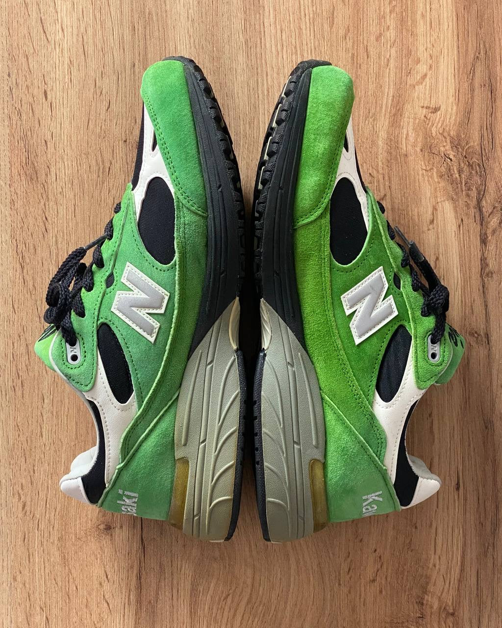 New Balance 993 Kawasaki “Ninja”