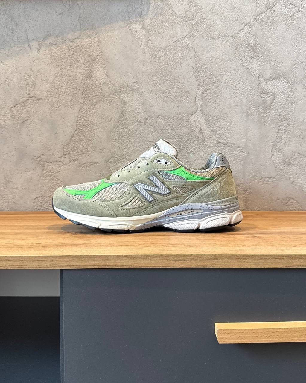 New Balance 990v3 Patta “Keep Your Family Close”