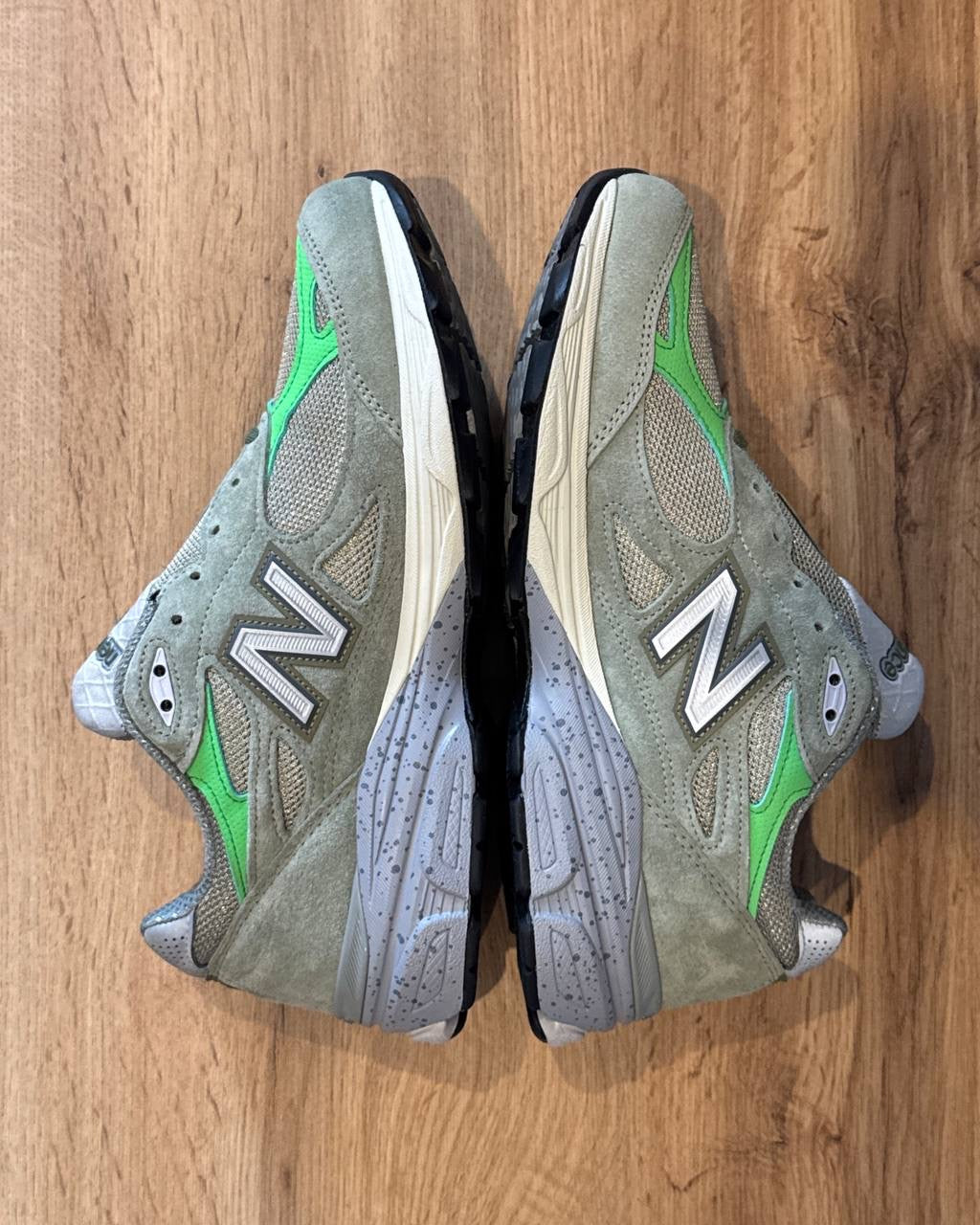 New Balance 990v3 Patta “Keep Your Family Close”