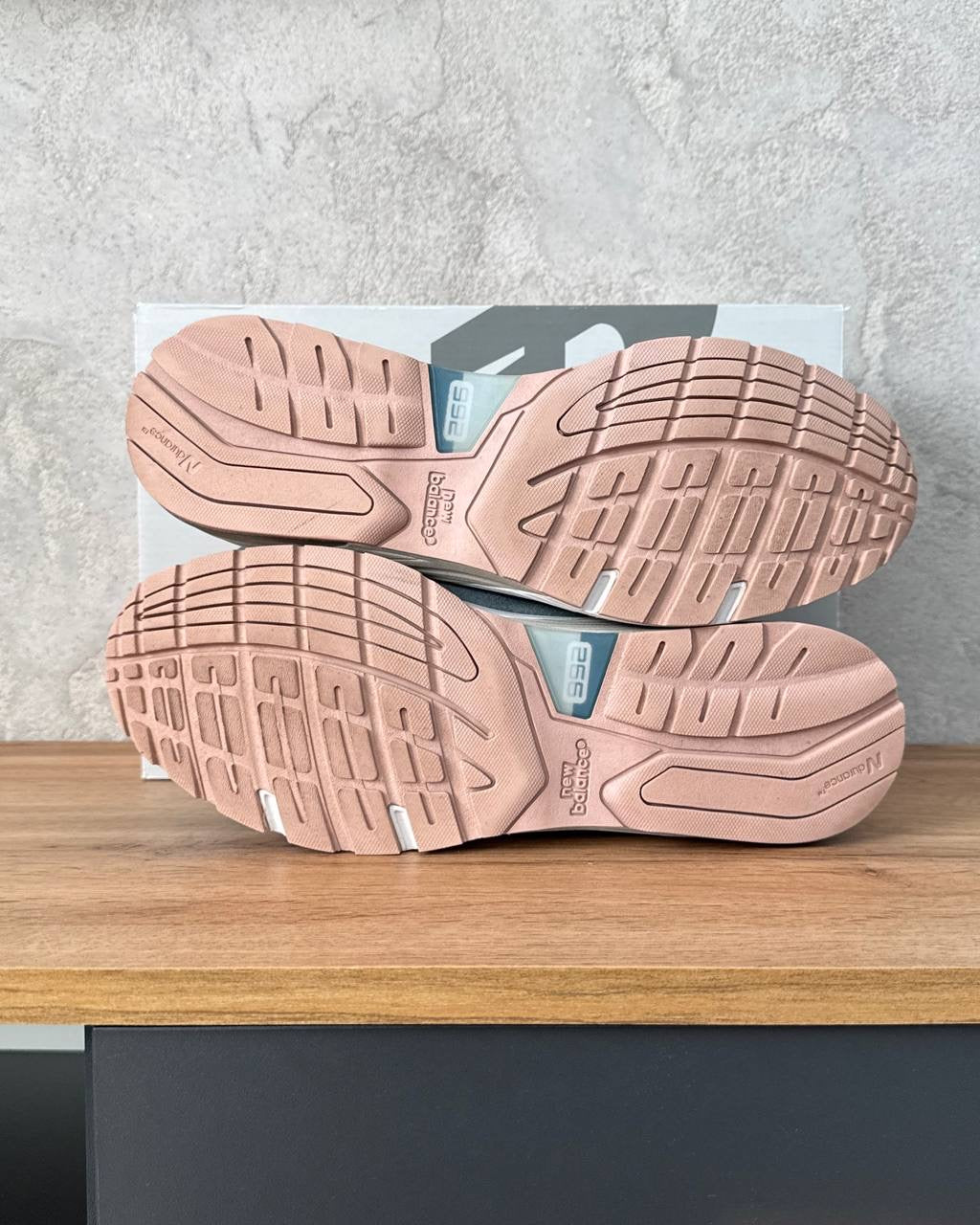 New Balance 992 Kith “Osaka Pack”