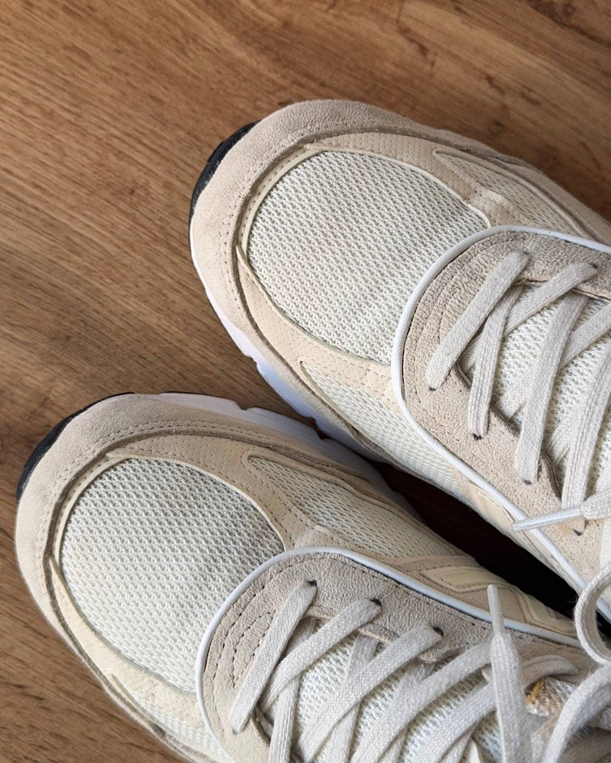 New Balance 990v4 Stussy "White"